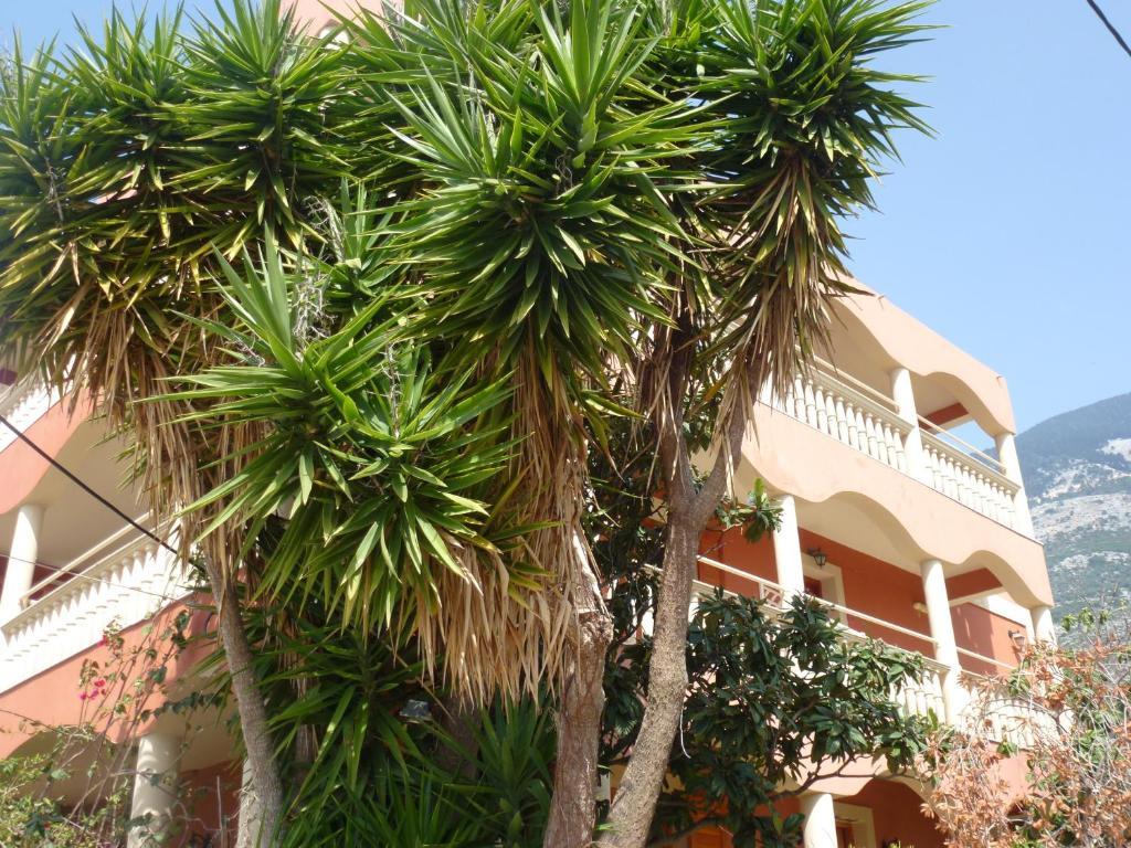Marinos Lourdata (Kefalonia)