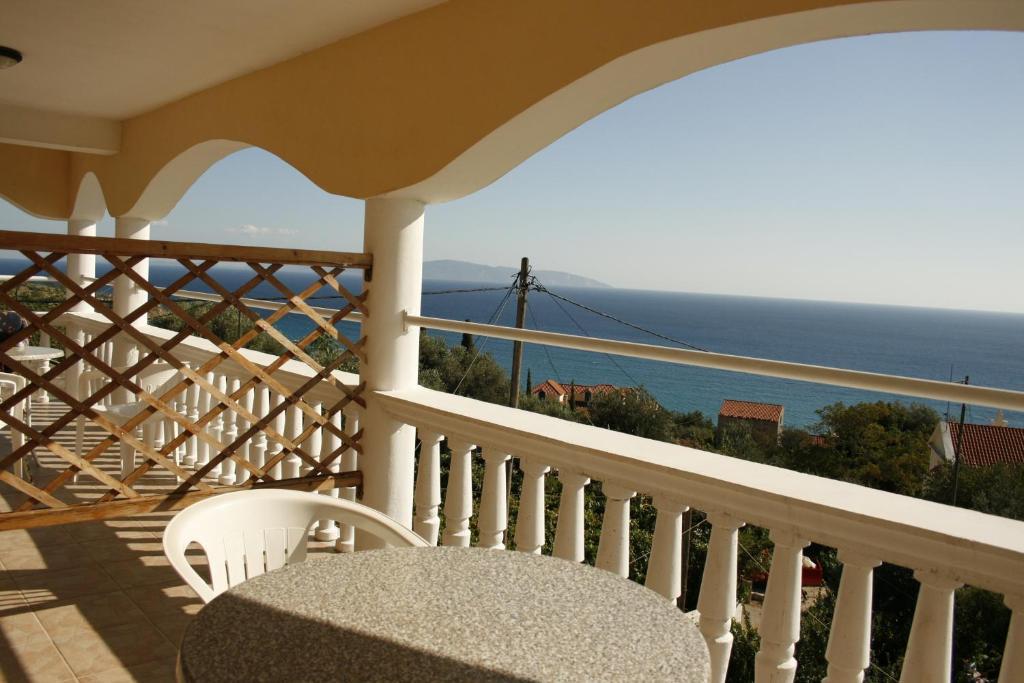 Marinos At Lourdata Village